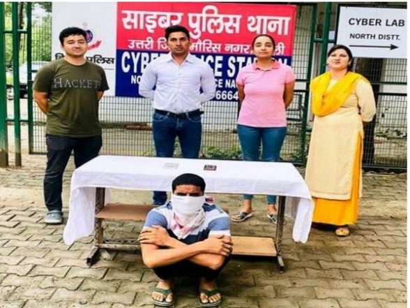 India News | Delhi: Man Held for Impersonating Spanish Actor to Trap Young Girls on Social Media - Vimarsana News