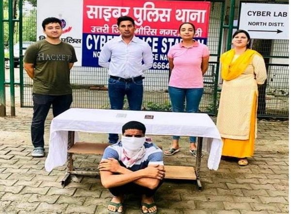 India News | Delhi: Man Held for Impersonating Spanish Actor to Trap Young Girls on Social Media