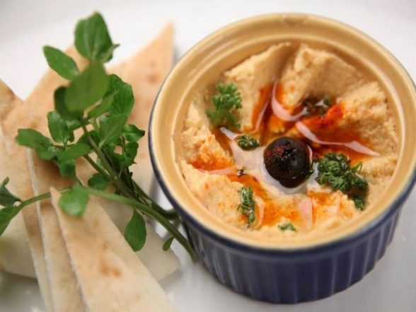 Lifestyle News | Mediterranean Diet Not Linked to Reduced Risk of Dementia: Study - Vimarsana News