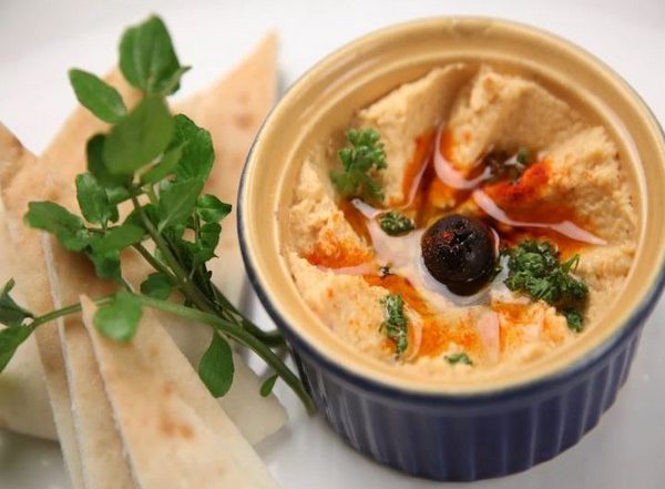 Lifestyle News | Mediterranean Diet Not Linked to Reduced Risk of Dementia: Study