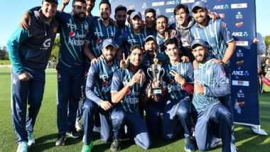 Sports News | Mohammad Nawaz Stars as Pakistan Beat New Zealand by 5 Wickets to Claim T20 Tri-Series
