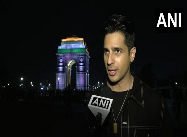 Entertainment News | Families of Soldiers Who Laid Down Their Lives for Nation Should Be Well Taken Care Of, Says Sidharth Malhotra