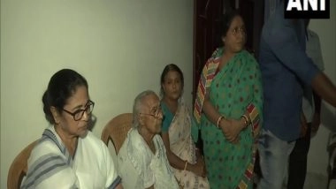 India News | WB: CM Mamata Meets Jalpaiguri's Flash Flood Victims' Family
