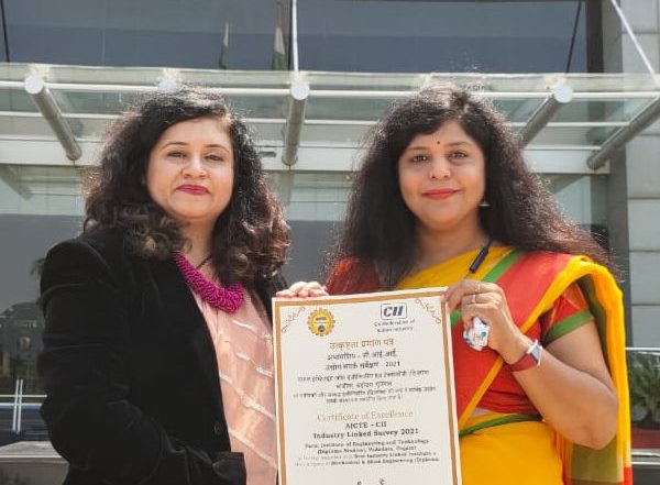 Business News | AICTE Confers Award for the Best Industry-linked Institute to Parul Institute of Engineering and Technology Diploma Studies