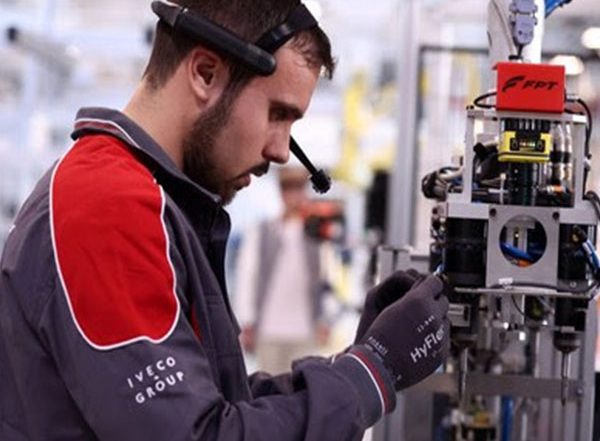 Business News | Iveco Group Inaugurates Its New EPowertrain Plant in Turin, the Group's First Totally Carbon-neutral Manufacturing Site