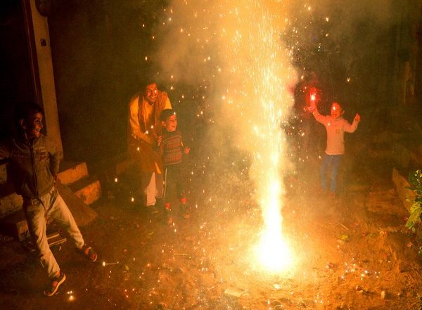 India News | Coming After Months of Covid, Hindu College's Diwali Mela 'Suruchi' Rejuvenates Students