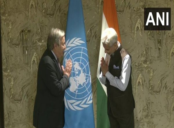 World News | Jaishankar Meets Visiting UN Chief Guterres in Gujarat