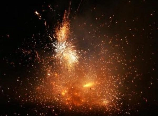 India News | West Bengal's Champahati Firecracker Market Limping Back to Business After Covid Lockdown Losses