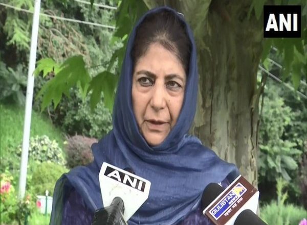 Mehbooba Mufti, Former Jammu and Kashmir CM, Asked To Vacate Her Government Accommodation in Srinagar