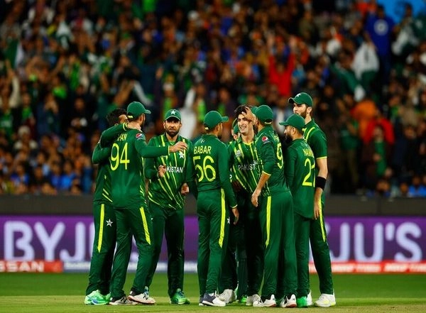 Sports News | T20 WC: Credit to Hardik and Virat for Their Performances: Pakistan Skipper Azam After India's Win