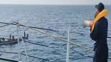 India News | Cyclone Sitrang: Vizag Coast Guard Shepherds Fisher Boats to Return Harbour