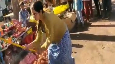 India News | Case Registered Against Woman for Vandalising Shops of Street Vendors in Lucknow