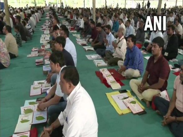 India News | Gujarat: Businessmen Perform 'Bahikhata Worshipping' in Diwali - Vimarsana News