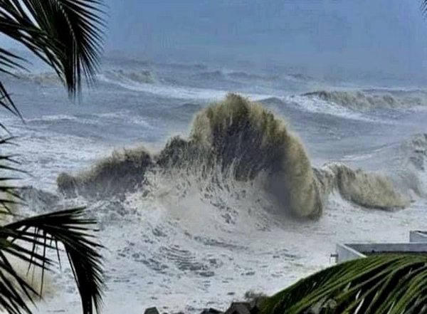 Cyclone Sitrang Claims 7 Lives in Bangladesh, Fire Service Opens Monitoring Cell