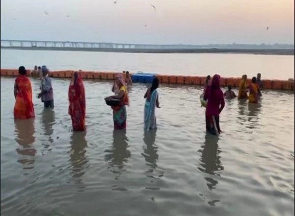 Surya Grahan 2022: Prayagraj Temple Doors To Remain Closed Today Due to Partial Solar Eclipse