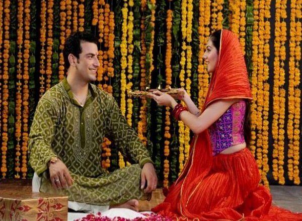 Bhai Dooj 2022: Date, Significance, Muhurt Time, Everything You Need To Know