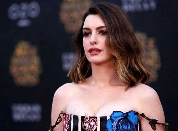 Entertainment News | Was Aware 2011 Oscars Hosting with James Franco Will Draw Criticism: Anne Hathaway