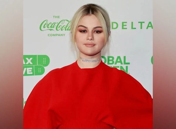 Entertainment News | Selena Gomez's 'Tonight Show' Appearance Cancelled After Singer Tests COVID Positive