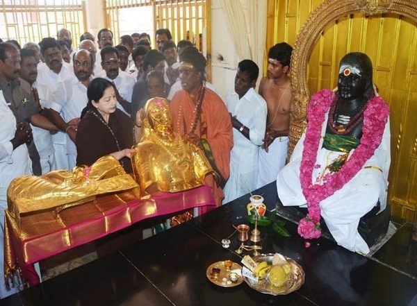 India News | Hand over Golden Armour to Revenue Dept, Rules Madras HC After Dispute Between Rival AIADMK Factions