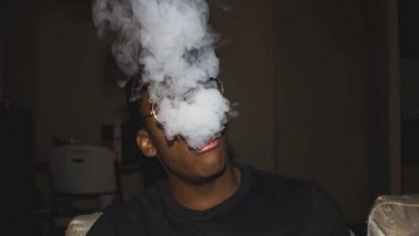 Health News | Smoking, Vaping Have Similar Negative Health Impacts; Dual Product Use May Be Worse