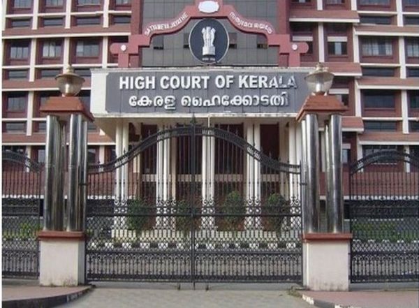 India News | Family House Plot of Married Woman Living Separately Cannot Be Reason for Denying EWS Certificate: Kerala HC