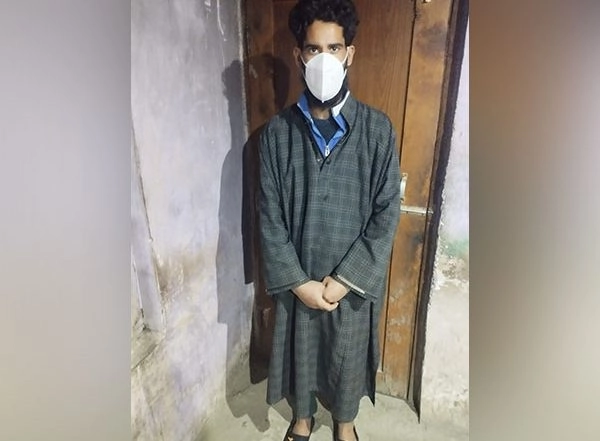 India News | Jammu and Kashmir One LeT Terrorist Arrested in Baramulla District