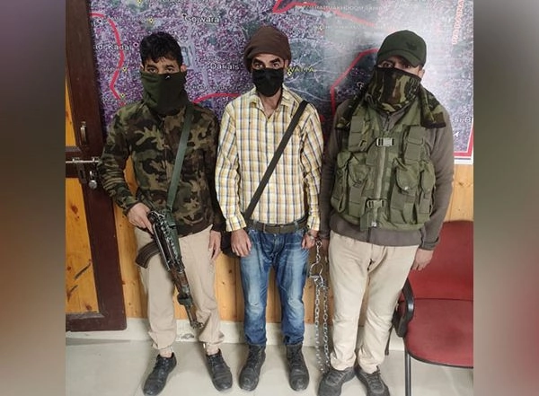India News | J-K: Man Arrested for Sacrilege at Srinagar Mosque