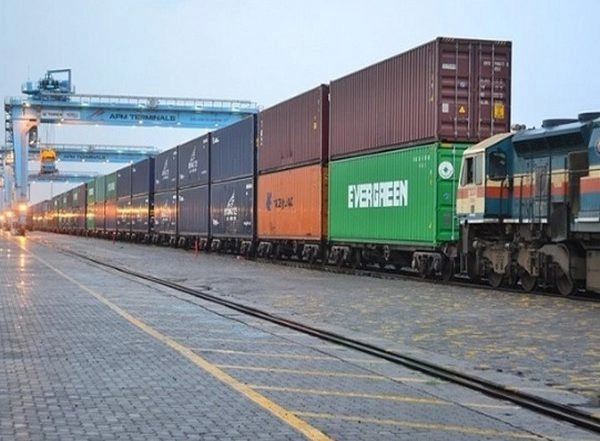Business News | Container Rail Volumes Expected to Surge 16% by FY25: CareEdge Ratings