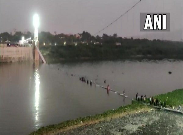 Morbi Suspension Bridge Collapse: PM Narendra Modi Announces Ex-Gratia, Amit Shah Says NDRF En Route For Rescue Operation