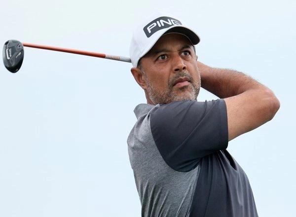 Sports News | Atwal  Makes Cut Despite Even Par Second Round in Bermuda