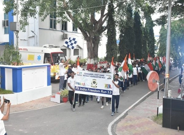 India News | Coast Guard Conducts Walkathon to Celebrate Fit India Freedom Run 3.0