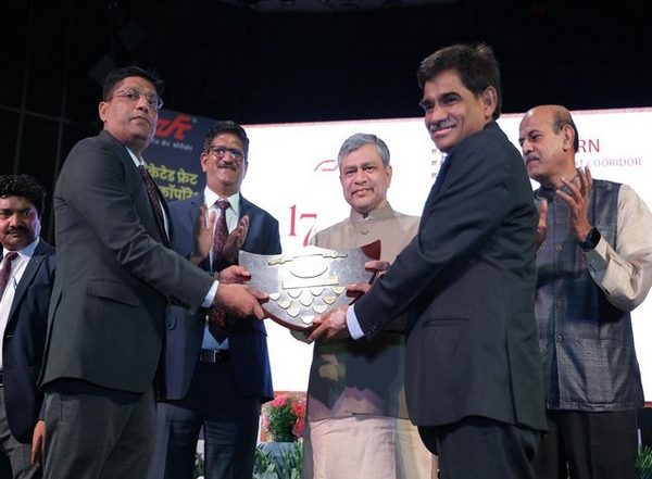 Business News | Ashwini Vaishnaw Presents DFCCIL Employees with Awards for Outstanding Performance