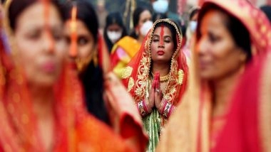 Lifestyle News | Chhath 2022: Last Day of Puja Marked with Festive Fervour Across India