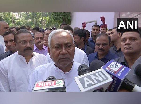 India News | Bihar CM Nitish Kumar Expresses Grief over Loss of Lives in Gujarat Bridge Collapse