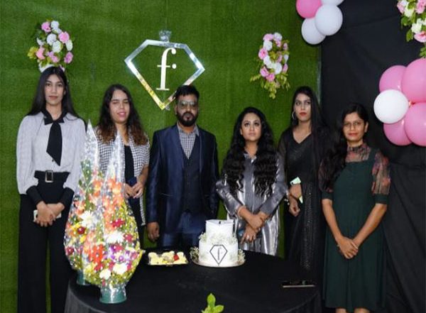 Business News | 11th FTV Salon Academy Opened to Deliver Best Professional Makeup Courses in Nagpur