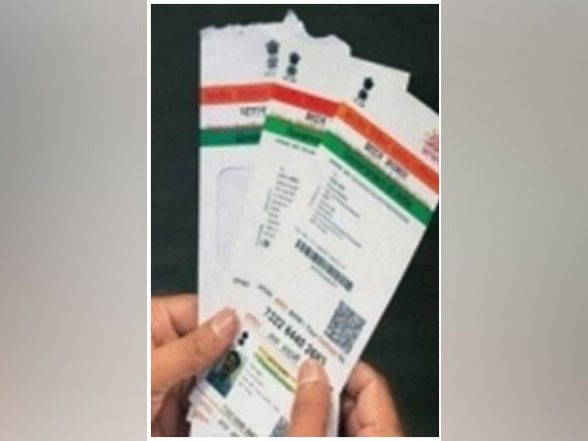 India News | SC Notice to Centre on Plea Challenging Centre's Decision to Link Aadhaar with Voter ID Card - Vimarsana News