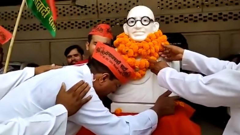 Gandhi Jayanti 2022: Old Video of SP Leader Firoz Khan Crying At Gandhi Statue in Uttar Pradesh’s Sambhal Goes Viral