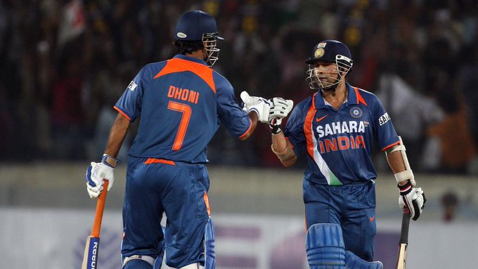 MS Dhoni Reveals He Always Wanted to Play Like Sachin Tendulkar (Watch Video)