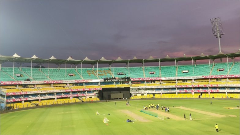 Floodlight Failure Stops Play in India vs South Africa 2nd T20I 2022 at Barsapara Stadium in Guwahati