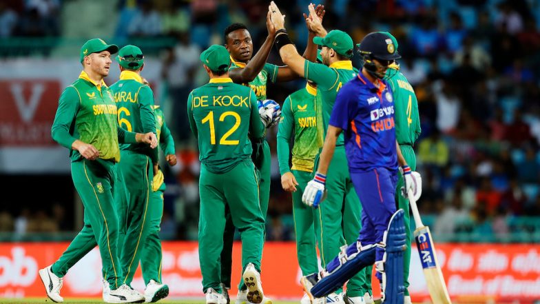 IND vs SA 1st ODI 2022: Kagiso Rabada, Wayne Parnell Keep South Africa on Top, India Struggling at 45/2 After 15 Overs