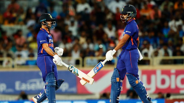 Shreyas Iyer, Ishan Kishan Help India Beat South Africa by Seven Wickets in 2nd ODI 2022, Level Series 1–1