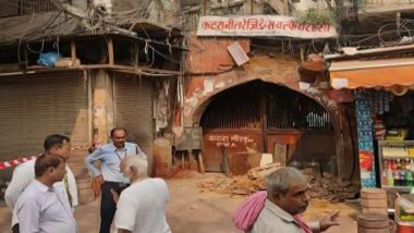 Delhi: Portion of Gateway to Iconic Katra Neel in Chandni Chowk Crumbles After 165 Years, No Injury Reported