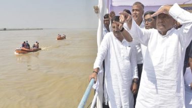 Nitish Kumar's Boat Collides With JP Setu Pillar During Chhath Ghat Inspection; All Onboard Including Bihar CM Safe