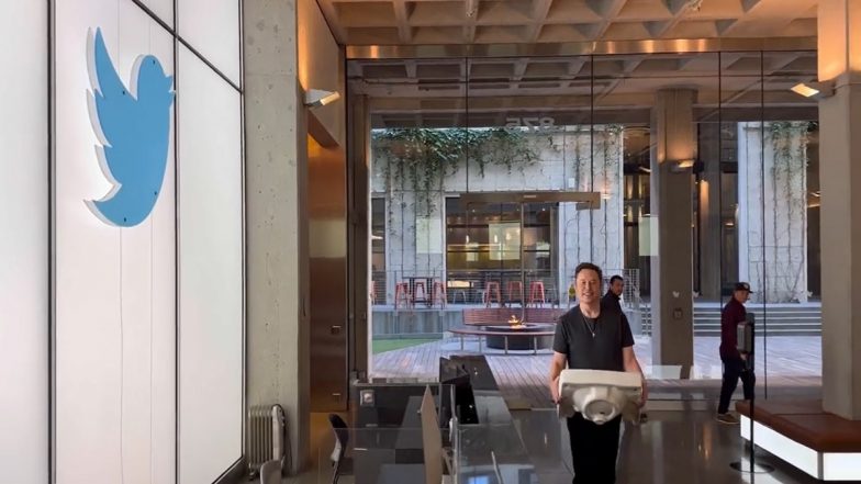 Elon Musk Visits Twitter Headquarters With Sink in His Hand, Changes Twitter Bio to ‘Chief Twit’ (Video)