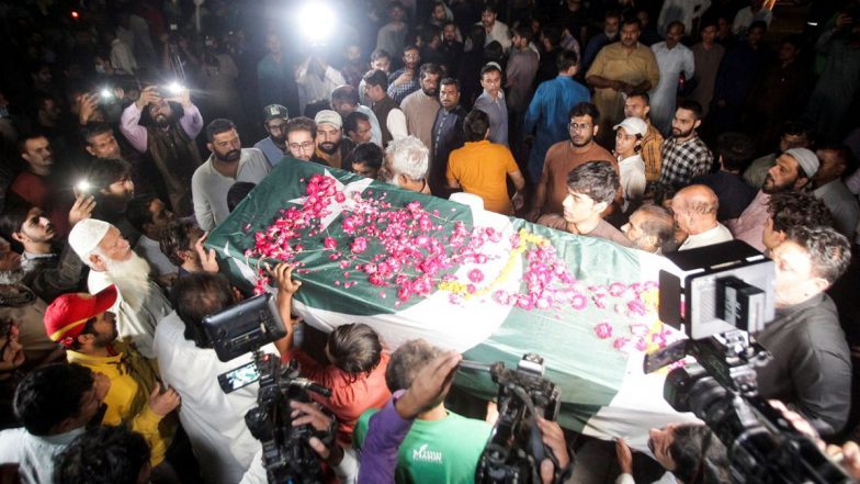 Pakistan: Journalist Sadaf Naeem Crushed to Death by Imran Khan’s Truck During Long-March Coverage in Gujranwala District