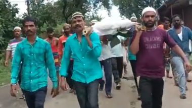 Video: Muslims Carry 'Arthi' of Hindu Man in MP's Kotma, Help Perform Last Rites