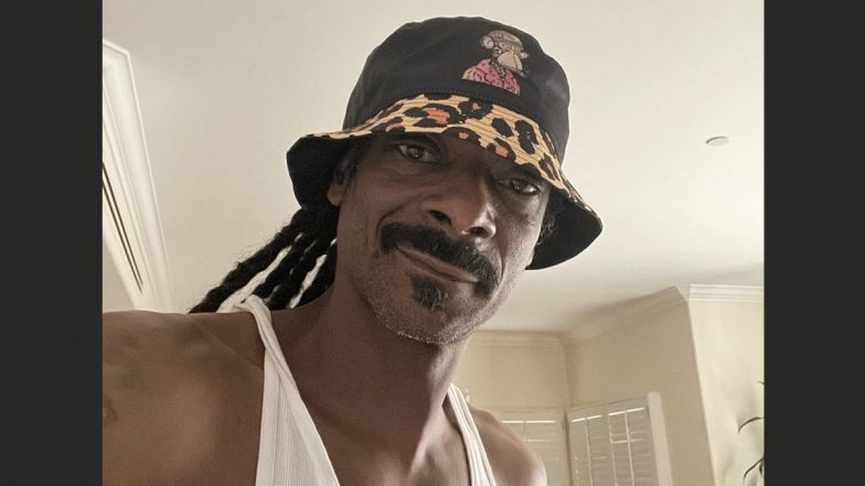 Snoop Dogg Smokes ‘150 Joints a Day’, Claims His Blunt Roller
