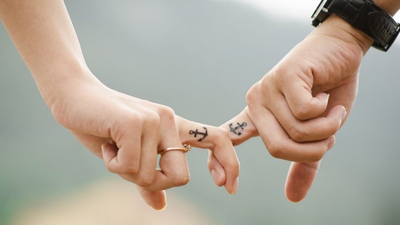 Smartphone Evils: Over 8 in 10 Married Indians Feel Smartphones Impact Relationships Negatively