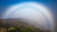Rare 'Ghost' Rainbow! Photographer Captures Mysterious Fogbow in Misty San Francisco Sky; Magnificent Pics of the Aerial Phenomenon Goes Viral