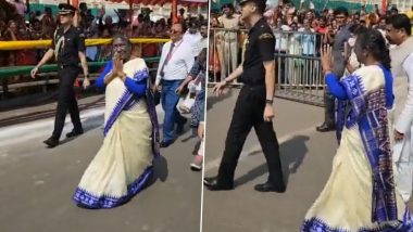 President Droupadi Murmu Walks 2 Km in Puri, Offers Prayers at Jagannath Temple (Watch Video)